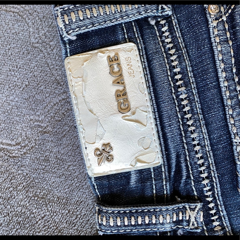 Grace in LA jeans - Picture 3 of 5